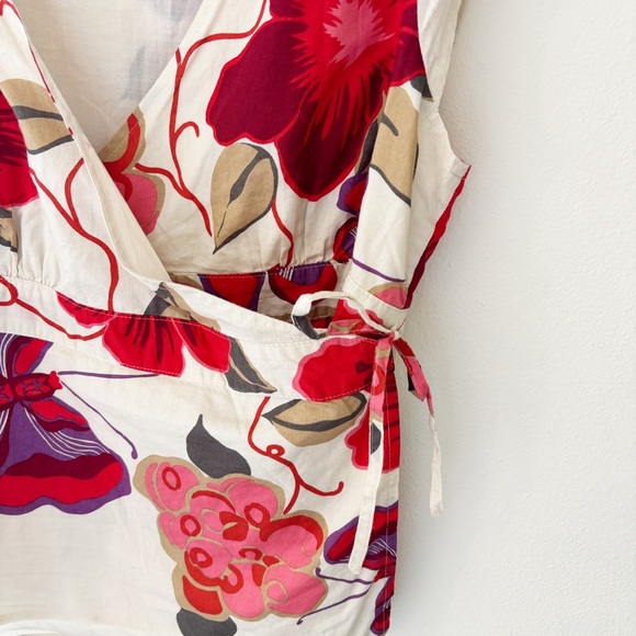 GAP Floral Wrap Top Size M Red Cream Cotton Cap Sleeve Blouse - Picture 3 of 13